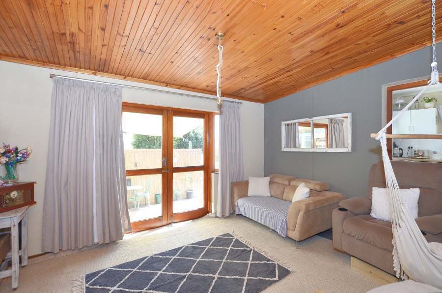 4 Bedroom Property for Sale in Yzerfontein Western Cape